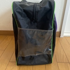 スキー靴ケース黒色の画像