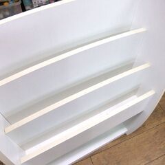 店舗什器 マガジンラック ラック ホワイト 幅 約63cm 中古 札幌市厚別区 厚別店の画像