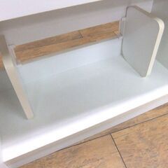 店舗什器 マガジンラック ラック ホワイト 幅 約63cm 中古 札幌市厚別区 厚別店の画像