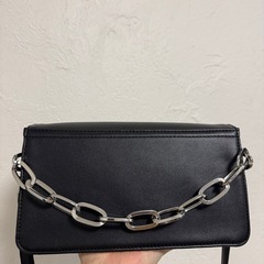 BYFARショルダーバッグの画像
