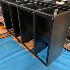 3 スチールラック　の画像