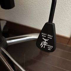 黒チェアの画像