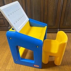 little tikes キッズデスク　椅子セット
の画像