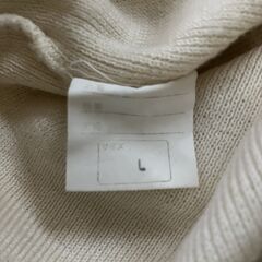 ニットセーター　メンズ：Ｌ　ベージュ色の画像