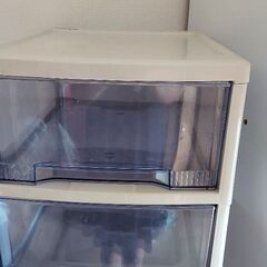 クリア８段引き出しの画像