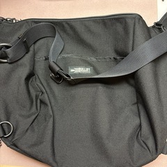 Bluco ブルコ ショルダーバック (BANANA BAG -SOLID-) ballistics×bluco カラー：ブラック
の画像