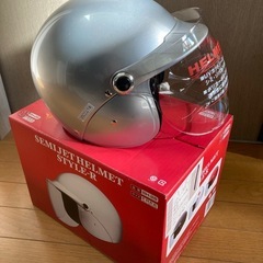 ヘルメットの画像