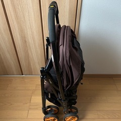 コンビ　ベビーカーの画像
