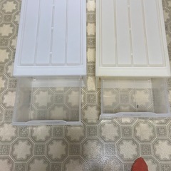 収納ボックス2個の画像