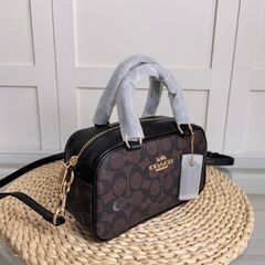 [コーチ] トートバッグ ボストンバッグ ショルダーバッグ ハンドバッグ 2WAY 収納バッグの画像