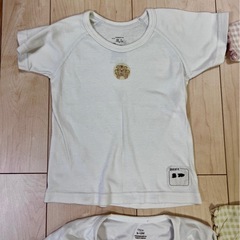ベビー服 4点セット シャツ肌着 (80cm)の画像