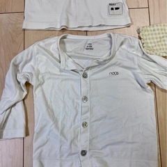 ベビー服 4点セット シャツ肌着 (80cm)の画像