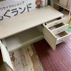 🔥🔥期間限定・特別特価品🔥🔥サイドボード ホワイト系 キャビネット 中古収納家具の画像