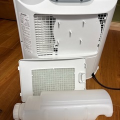 シャープ加湿セラミックファンヒーター の画像