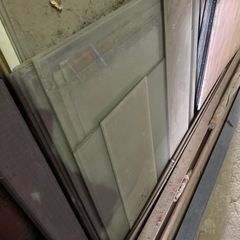中古ガラス　複数枚有りの画像