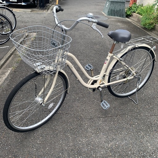 【お譲り先決定】白い自転車26インチ　変速６段