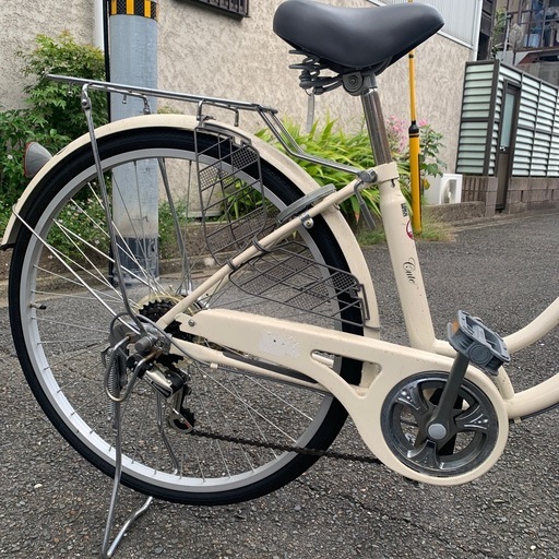 【お譲り先決定】白い自転車26インチ　変速６段 　