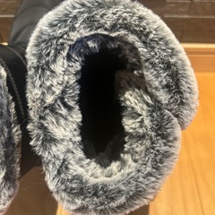 【美品】冬用ファー付きカジュアルブーツ 黒の画像