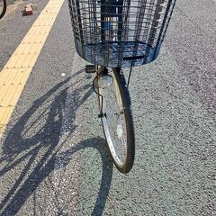 リサイクルショップどりーむ天保山店　No501　自転車　24インチ　カゴ・ハロゲンライト付き　お手頃価格で販売中🎵　の画像