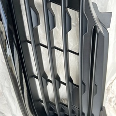 フォレスター純正フロントグリルSKE系　の画像