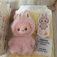らぶぶ ラブブ LABUBU PIN FOR LOVE イニシャル Gの画像