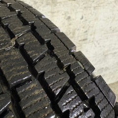 B-21 タイヤ 中古 BRIDGESTONE STUDLESS W300 145/80R12 80/78N LT の画像