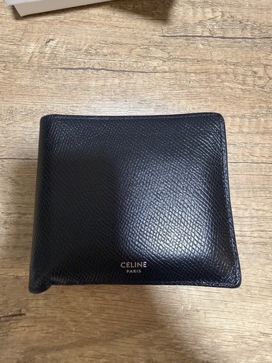 本日限り　CELINE セリーヌ 二つ折り財布 