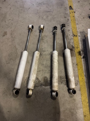 4x4 エンジニアリング ショックアブソーバー固定 ビックカントリー ランクルHZJ70用(CWF007/CWR011)