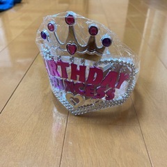 新品未使用品！！誕生日ティアラの画像