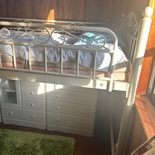 ホワイトベッド・タンス3つセット