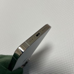 iPhone13pro バッテリー100%の画像