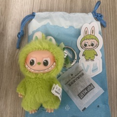 らぶぶ ラブブ LABUBU PIN FOR LOVE イニシャル Vの画像