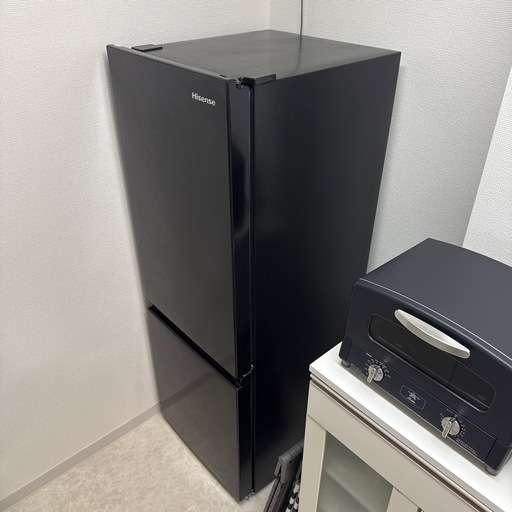23年製　ハイセンス 冷蔵庫 幅49cm 175L スリム 大容量冷蔵室122L 静音 右開き 2ドア コンパクト HR-D1701B