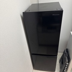 23年製　ハイセンス 冷蔵庫 幅49cm 175L スリム 大容量冷蔵室122L 静音 右開き 2ドア コンパクト HR-D1701B ブラックの画像