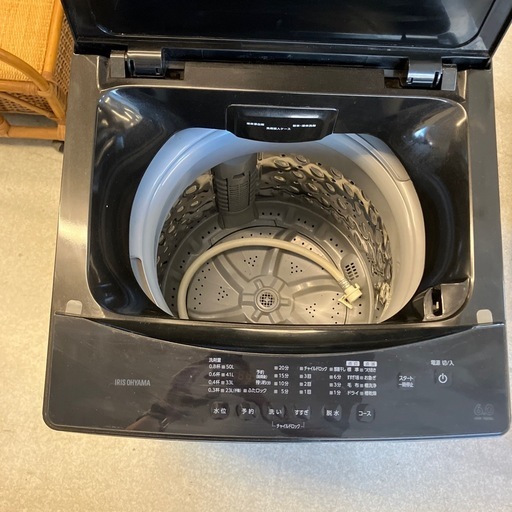 M2510-173 IRIS OHYAMA 洗濯機 IAW-T605BL 2022年製 6.0kブラック 動作確認済み キズ汚れ有り