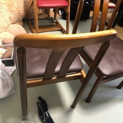 テーブル、椅子の画像