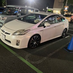 30前期プリウスの画像