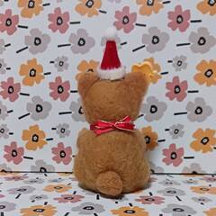  羊毛フェルト サンタ帽のクマたん　早くケーキ食べたいなーの画像