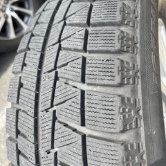 BRIDGESTONE スタッドレスタイヤ 195/65R15 VOXY の画像