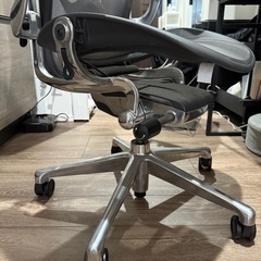 Herman Miller（ハーマンミラー） アーロンチェア リマスタード Bサイズの画像