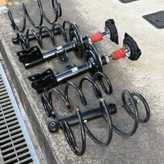 【新古車外し】日産 エルグランド E52 PE52 純正 スプリング＆ショックアブソーバー 前後セット KYB製 サスペンション一式の画像