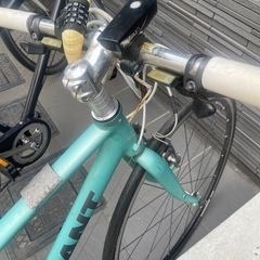 GIANT クロスバイクの画像