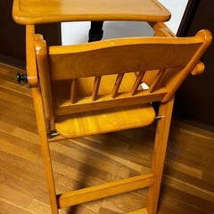 木製　子供用　椅子　ベビーチェアの画像