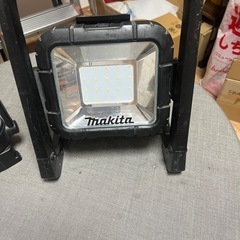 マキタ充電式LEDスタンドライト ML805の画像