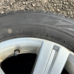 BRIDGESTONE  スタッドレスタイヤ　1シーズンのみ着用　の画像