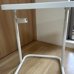 イケア　サブテーブル　BJÖRKÅSEN ビョルコーセンの画像