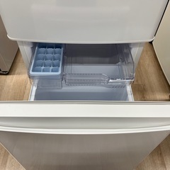 ジャングルジャングル岸和田和泉インター店】冷蔵庫 ミツビシ MR-P15EG-W 2022年製 146L 2ドア 1人暮らし用 三菱 MITSUBISHI 家電 和泉市 堺市 岸和田市 泉大津市 高石市 泉北郡熊取町の画像