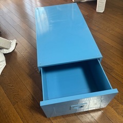 【無料0円】スチール衣装ケース　４つの画像