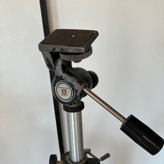 決定　カメラ　三脚の画像