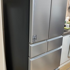 HITACHI 6ドア冷蔵庫 540L R-H54TG(s)の画像